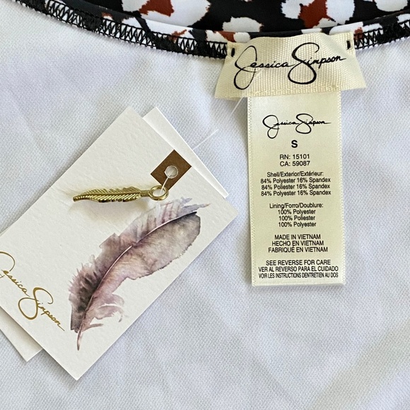 Jessica Simpson Cool Cat Printed V-Wire Tankini Top - Animal Print - Size S - Picture 13 of 14